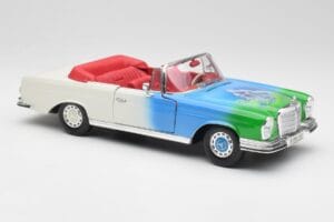 Mercedes 280SE W108 Tricolor Maisto 1:18 56014 Metāls — attēls 6 no 8