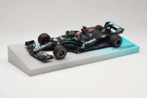 Mercedes W11 #63 G. Russell Mercedes AMG Petronas Sakhir Grand Prix 2020 Minichamps 1:18 113201663 Sveķi — attēls 2 no 7