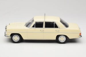 Mercedes W115 Bēšs Taxi MCG 1:18 MCG18055 Metāls — attēls 3 no 6