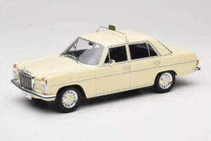 Mercedes W115 Bēšs Taxi MCG 1:18 MCG18055 Metāls