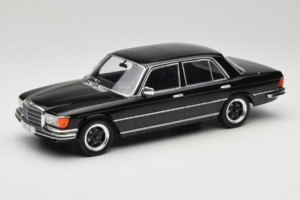 Mercedes W116 Melns MCG 1:18 MCG18551 Metāls
