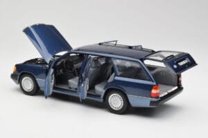 Mercedes 300D W124 T-Modell Nautical Zils Norev 1:18 183962 Metāls — attēls 5 no 8