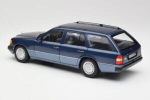 Mercedes 300D W124 T-Modell Nautical Zils Norev 1:18 183962 Metāls — attēls 7 no 8