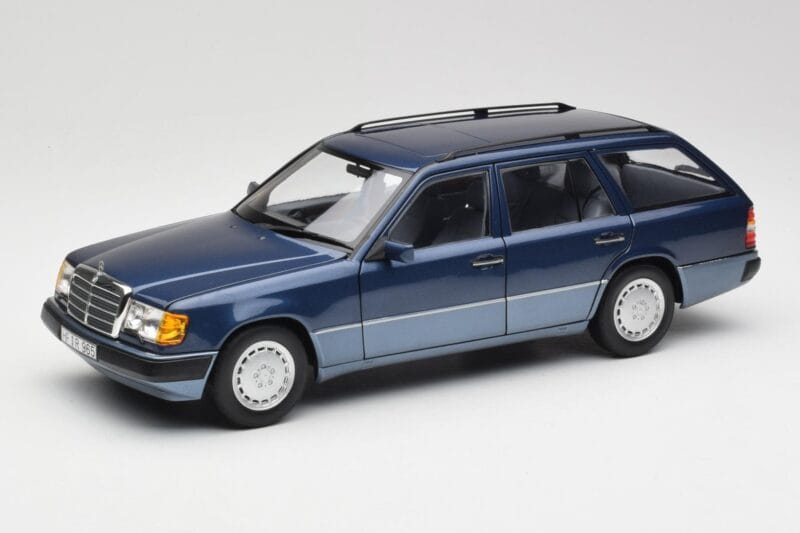 Mercedes 300D W124 T-Modell Nautical Zils Norev 1:18 183962 Metāls
