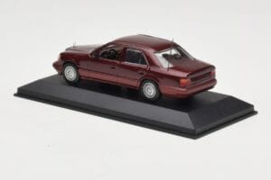 Mercedes W124 Dark Red Metallic Minichamps 1:43 MB002 Metāls — attēls 3 no 4