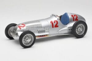 Mercedes W125 #12 R. Caracciola Grand Prix 1937 CMC 1:18 M-052 Metāls
