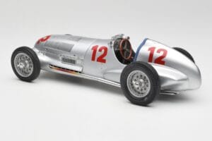 Mercedes W125 #12 R. Caracciola Grand Prix 1937 CMC 1:18 M-052 Metāls — attēls 5 no 6