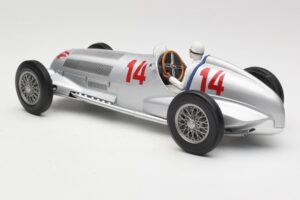 Mercedes W125 #14 Daimler-Benz AG M. von Brauchitsch 2nd Place German GP 1937 Minichamps 1:18 155373114 Metāls — attēls 5 no 6