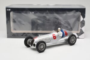 Mercedes W125 #6 Daimler-Benz AG R. Caracciola 2nd Place Eifel Race Nurburgring 1937 Minichamps 1:18 155373106 Metāls — attēls 6 no 6