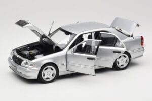 Mercedes C36 AMG W202 Silver Metallic Norev 1:18 183380 Metāls — attēls 2 no 8