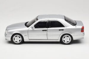 Mercedes C36 AMG W202 Silver Metallic Norev 1:18 183380 Metāls — attēls 4 no 8