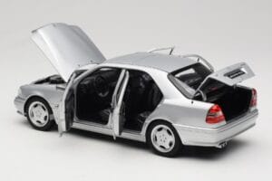 Mercedes C36 AMG W202 Silver Metallic Norev 1:18 183380 Metāls — attēls 5 no 8