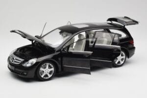 Mercedes R-Class W251 Obsidian Melns Minichamps 1:18 150034601 Metāls — attēls 2 no 8