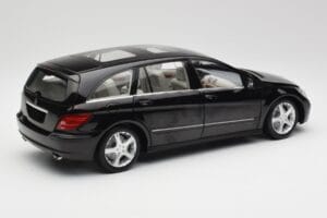 Mercedes R-Class W251 Obsidian Melns Minichamps 1:18 150034601 Metāls — attēls 3 no 8