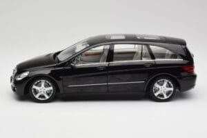 Mercedes R-Class W251 Obsidian Melns Minichamps 1:18 150034601 Metāls — attēls 4 no 8