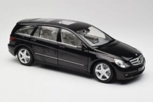 Mercedes R-Class W251 Obsidian Melns Minichamps 1:18 150034601 Metāls — attēls 6 no 8