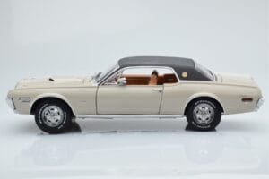Mercury Cougar XR7-G Fawn Sun Star 1:18 1572 Metāls — attēls 4 no 8