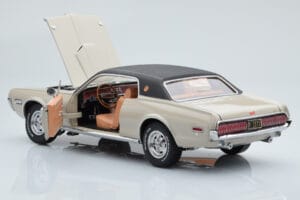 Mercury Cougar XR7-G Fawn Sun Star 1:18 1572 Metāls — attēls 5 no 8