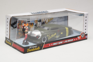 Mercury Gotham or Bust With Harley Quinn Figure Metals Diecast 1:24 30456 Metāls — attēls 2 no 3