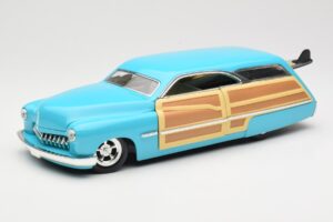 Mercury Merc Woodie Zils Hot Wheels 1:18 27806 Metāls
