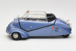 Messerschmitt KR201 Roadster Zils Revell 1:18 08966 Metāls — attēls 4 no 8