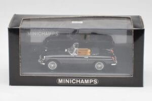 MGB Kabriolets Melns Minichamps 1:43 430131030 Metāls — attēls 4 no 4