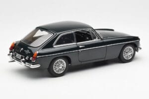 MGB GT Mk2 Coupe Racing Zaļš AUTOart 1:18 76602 Metāls — attēls 3 no 8