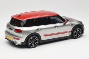 Mini Clubman F54 JCW Melting Silver Metallic Otto 1:18 OT1106 Sveķi — attēls 2 no 6