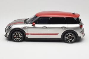 Mini Clubman F54 JCW Melting Silver Metallic Otto 1:18 OT1106 Sveķi — attēls 3 no 6