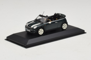 Mini Cooper Kabriolets Zaļš ar Baltu Svītru Minichamps 1:43 80420309093-R1 Metāls — attēls 2 no 5
