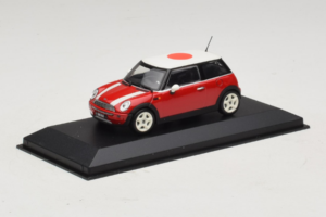 Mini Cooper Sarkans ar Japānas Karogu Minichamps 1:43 80420309024-R1 Metāls — attēls 2 no 5