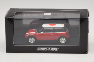 Mini Cooper Sarkans ar Japānas Karogu Minichamps 1:43 80420309024-R1 Metāls — attēls 5 no 5