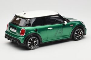 MINI Cooper F56 JCW British Racing Zaļš Otto 1:18 OT1098 Sveķi — attēls 2 no 6