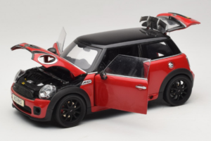 Mini Cooper John Cooper Works R56 Sarkans & Melns Kyosho 1:18 80430419909 Metāls — attēls 2 no 8