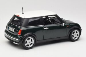 Mini Cooper Mk7 Zaļš Maisto 1:18 7271336 Metāls — attēls 3 no 8