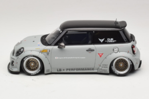 Mini Cooper R56 LB Works LB Nation Otto 1:18 OT1212 Sveķi — attēls 3 no 6