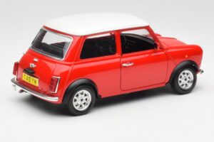 Mini Cooper Sarkans Bburago 1:18 3379 Metāls — attēls 3 no 8