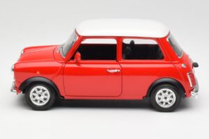 Mini Cooper Sarkans Bburago 1:18 3379 Metāls — attēls 4 no 8