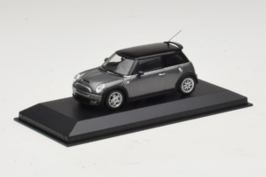 Mini Cooper S Grey Metallic Minichamps 1:43 80420148551-R1 Metāls — attēls 2 no 4