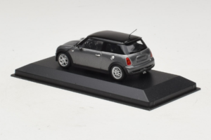 Mini Cooper S Grey Metallic Minichamps 1:43 80420148551-R1 Metāls — attēls 3 no 4