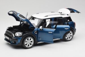 Mini Countryman F60 Island Zils & Balts Kyosho 1:18 80432447940 Metāls — attēls 2 no 8