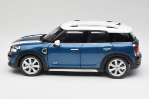 Mini Countryman F60 Island Zils & Balts Kyosho 1:18 80432447940 Metāls — attēls 4 no 8