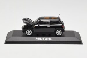 Mini One R50 Melns Ar Melnu Jumtu Minichamps 1:43 MINI005 Metāls — attēls 5 no 5