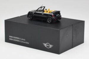 Mini Cooper S R57 Kabriolets Melns Minichamps 1:43 80422148818 Metāls — attēls 3 no 4