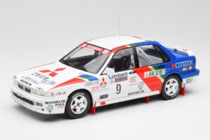 Mitsubishi Galant VR-4 #9 K. Eriksson / S. Parmander RAC Rally 1990 IXO 1:18 18RMC192A Metāls