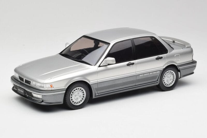 Mitsubishi Galant VR-4 Sudraba IXO 1:18 18CMC191 Metāls