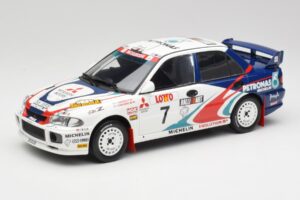 Mitsubishi Lancer Evo 3 Group A #4 T. Makinen / S. Harjanne Rally Australia 1996 Otto 1:18 OT475 Sveķi