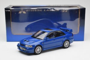 Mitsubishi Lancer EVO VI Zils RHD AUTOart 1:18 77151 Metāls — attēls 8 no 8