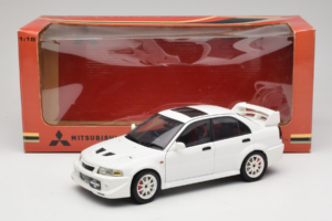 Mitsubishi Lancer Evo VI Tommi Makinen Edition Balts AUTOart 1:18 77157 Metāls — attēls 8 no 8