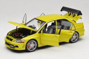 Mitsubishi Lancer Evo VII Mustard Yellow AUTOart 1:18 77166 Metāls — attēls 2 no 8